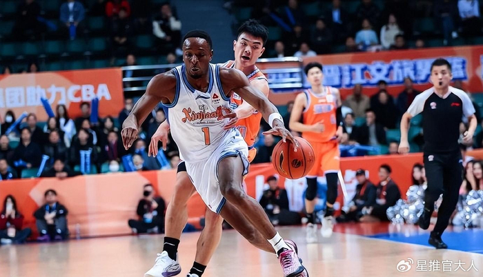 新疆男篮又要裁外援了！纳托尔即将离队，只剩下三次机会|新疆俱乐部|路易斯-金|约什-理查德森|姜正秀|广州男篮_新浪体育_新浪新闻